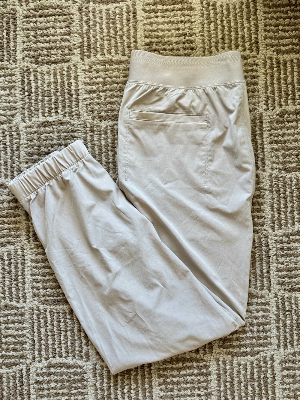 Athleta Cream High Waisted Jogger Pants Flat Waistband Stretchy Women’s Size 10